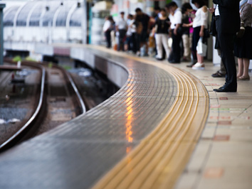 駅徒歩10分以内！